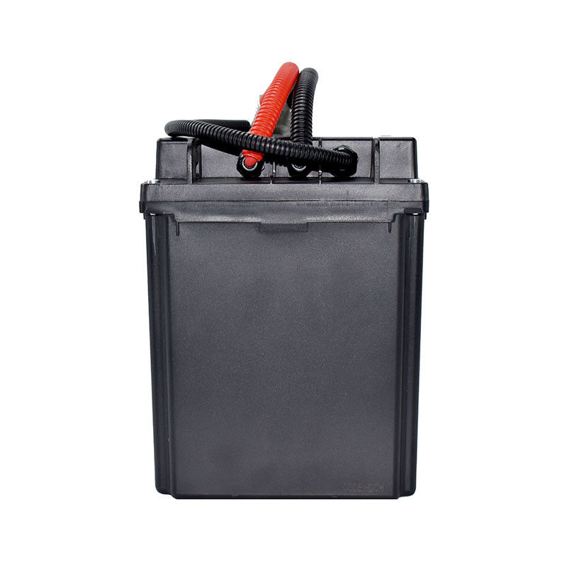 Bateria de lítio de caminhão de paletes preto com tensão de 24 V para aumentar a produtividade